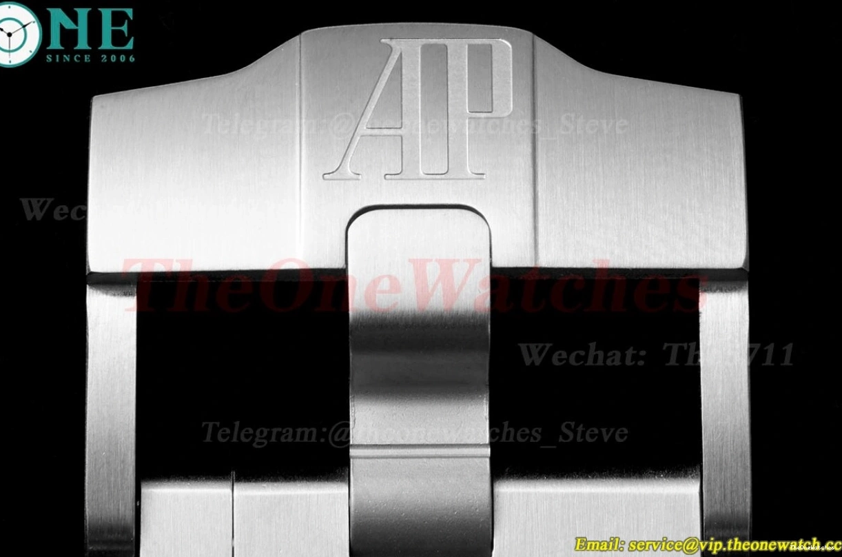 Oak 15720 A4308 Grey APF Stk Offshore Diver Royal SS RU 42mm 0224